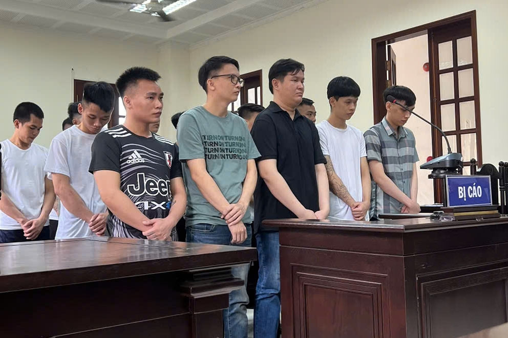 Nhóm giang hồ bắt cóc cô gái giữa ban ngày để đòi nợ