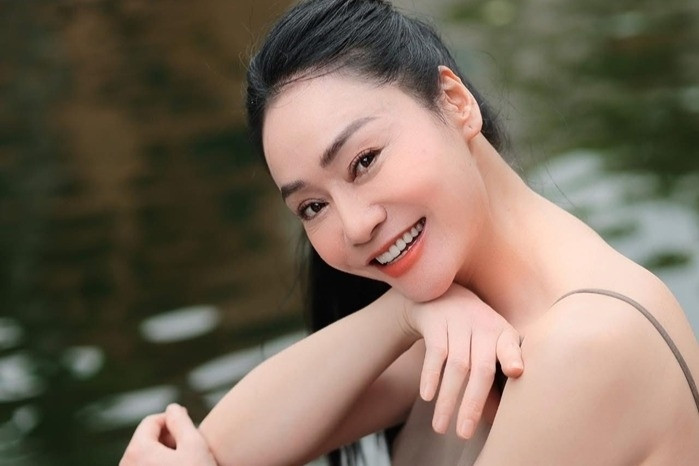 NSND Thanh Lam trẻ trung bên cháu ngoại, Quách Thu Phương U50 vẫn gợi cảm