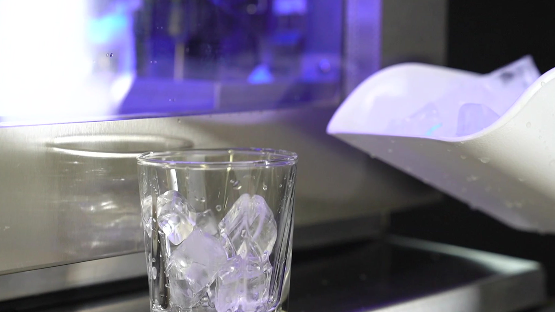 nuoc da vien sach hai au.png