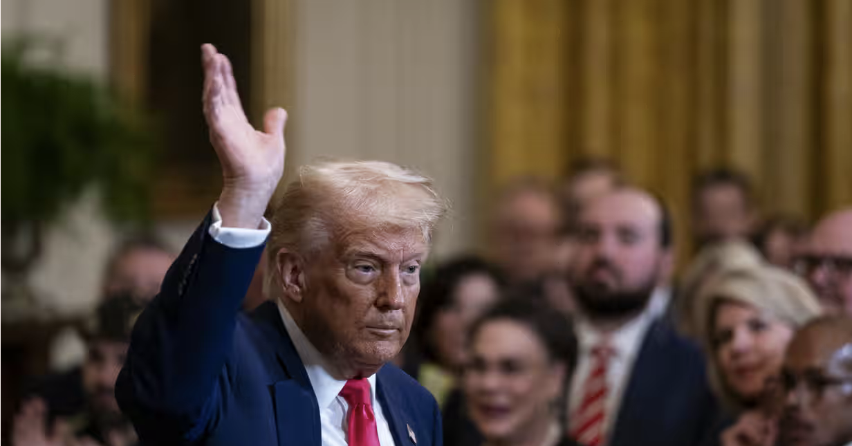 Sau tuyên bố mới của ông Trump, thị trường toàn cầu đảo chiều ngoạn mục