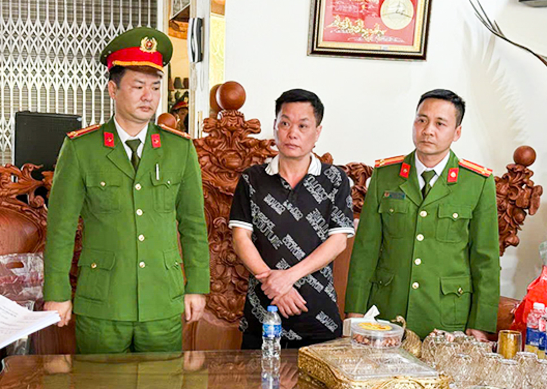 tuấn chợ gốc.jpg