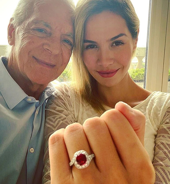 ty phu lay vo tre kem 43 tuoi 2.jpg