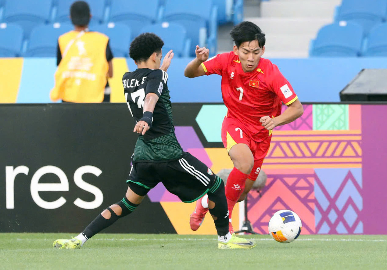 u17 viet nam   uae 11.jpg
