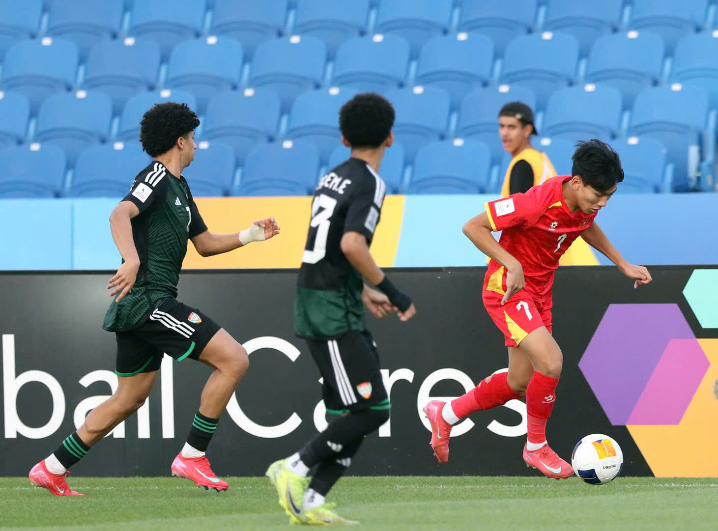 u17 viet nam   uae 13.jpg