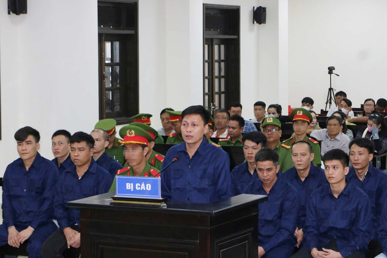 19 người kết thân lập băng cướp gây chấn động miền Tây