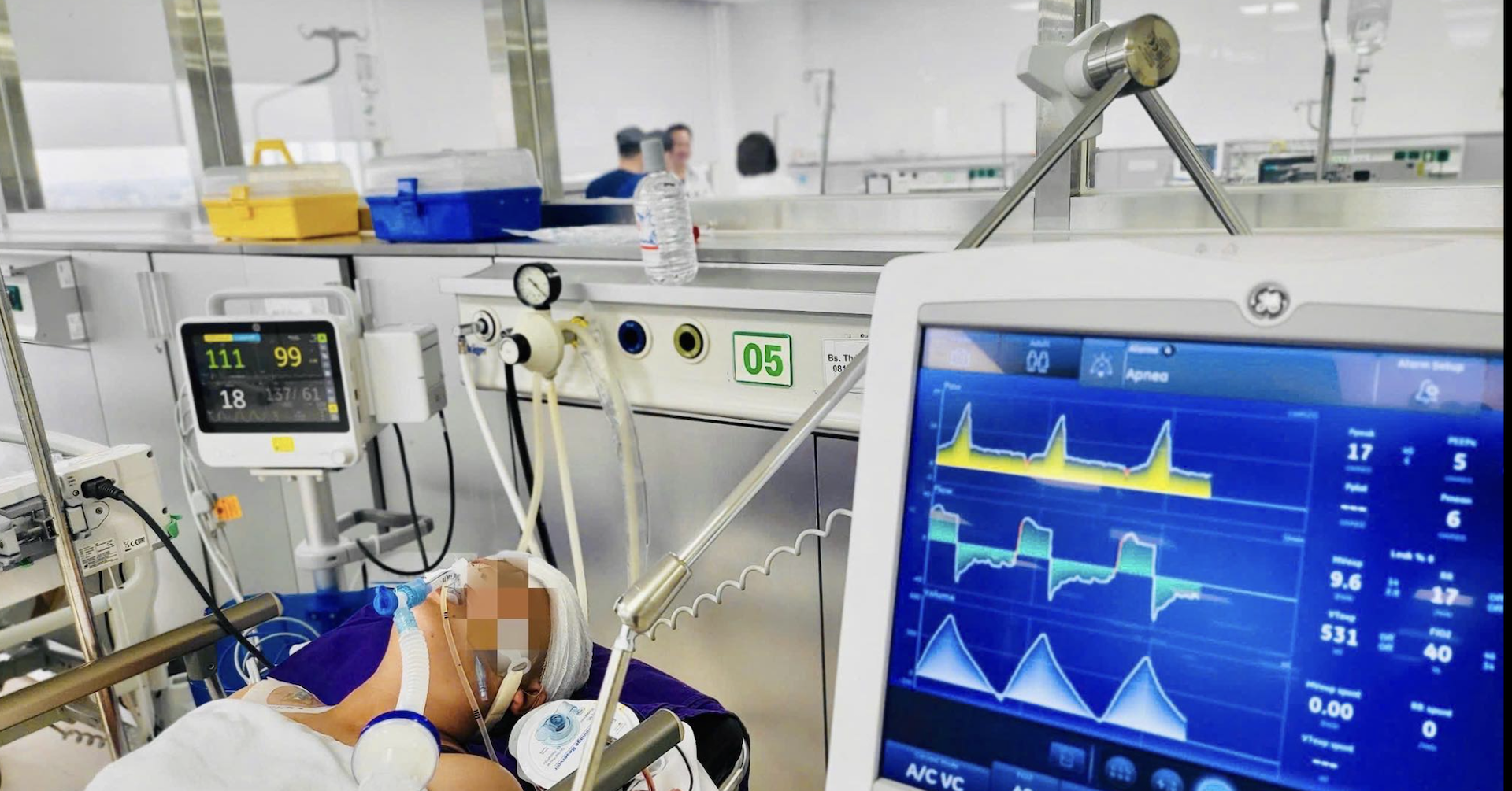 2 phụ nữ đột quỵ khi tuổi ngoài 30, điểm chung uống thuốc tránh thai hằng ngày