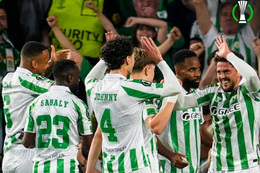 Betis thắng dễ, Antony và đồng đội sắp lập kỳ tích tại cúp châu Âu