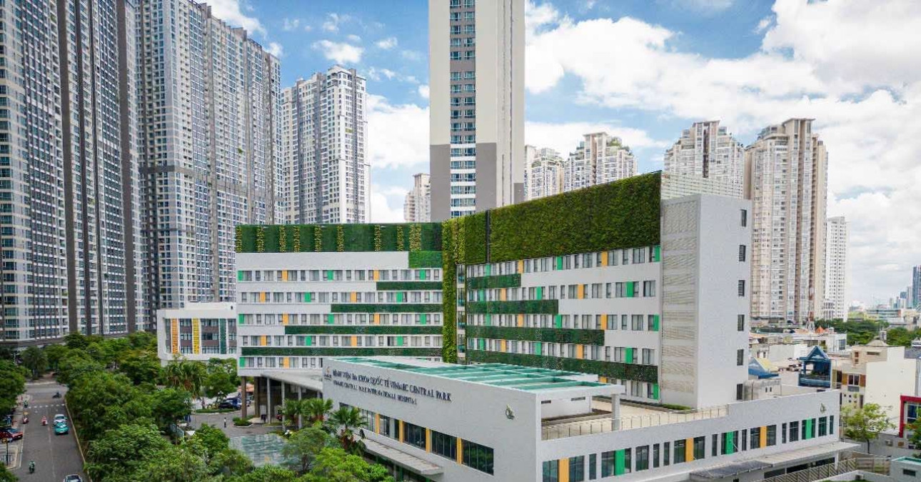 Hệ thống y tế tư nhân VN đầu tiên được vinh danh tại Healthcare Asia Awards