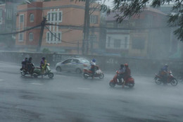 Không khí lạnh cuối mùa 'bất thường', lưu ý nhiều khu vực giông lốc, mưa đá