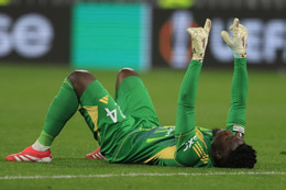 MU hòa nghẹt thở Lyon: Kẻ phá hoại Andre Onana