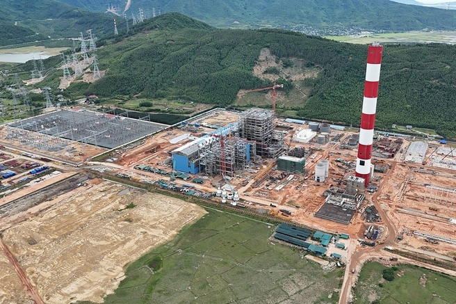 Phó Thủ tướng: Đảm bảo đủ điện phát triển kinh tế - xã hội giai đoạn 2025 - 2030