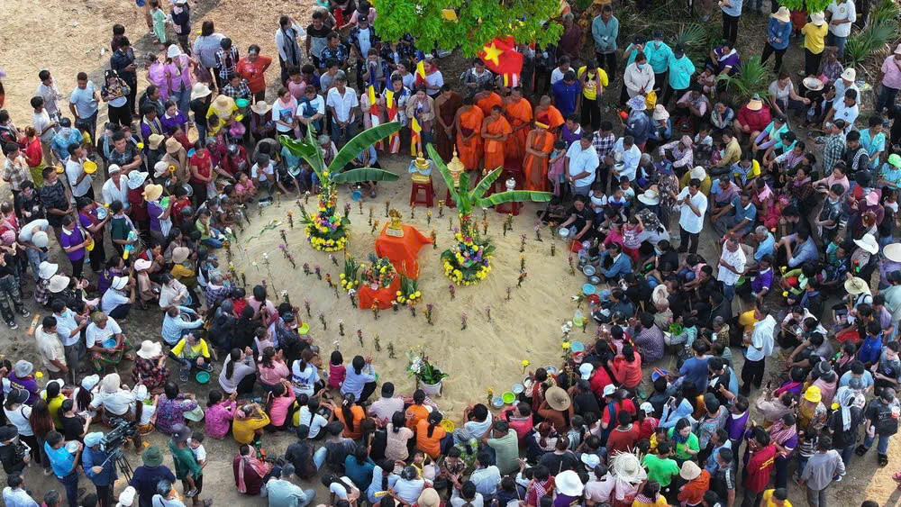 Tet co truyen Khmer 1.jpg