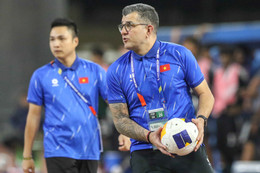 U17 Việt Nam lỡ hẹn World Cup, HLV Cristiano Roland nói gì