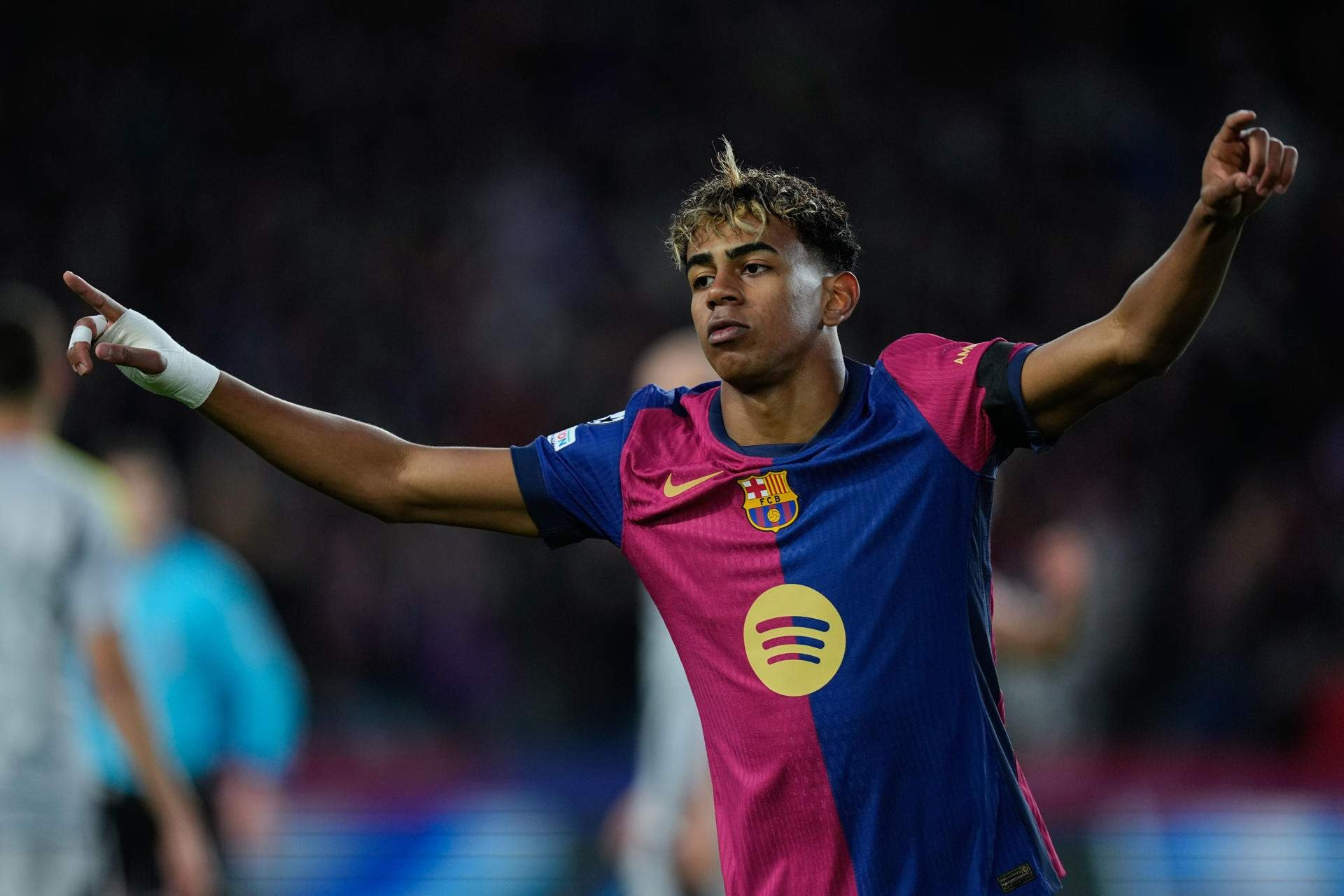 Barca nhận được đề nghị mua Lamine Yamal gần nửa tỷ euro