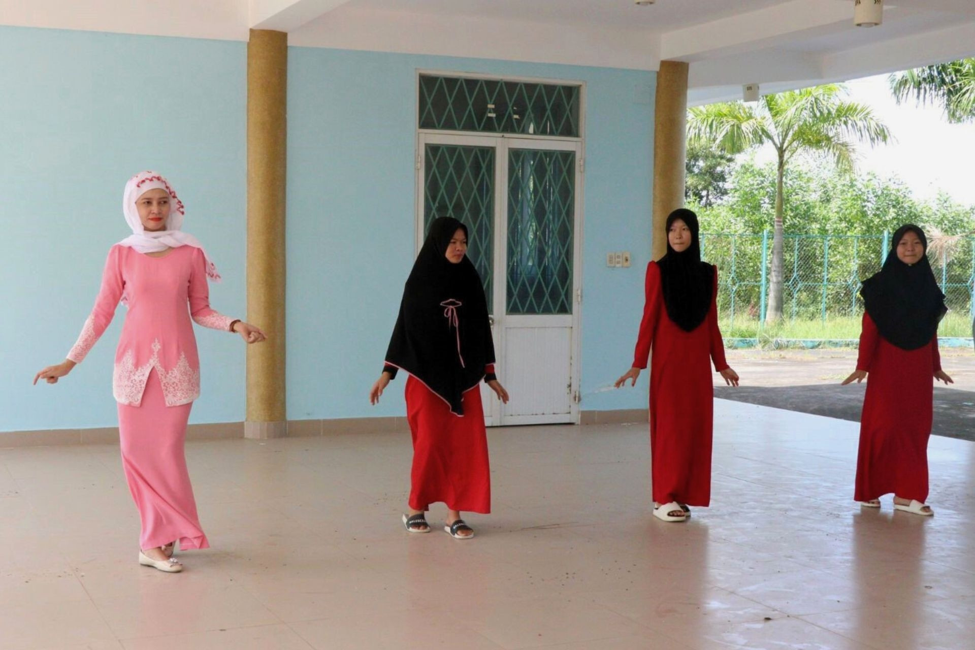 Giữ hồn văn hóa Chăm bằng cách đặc biệt của nữ dược sĩ ở Đồng Nai