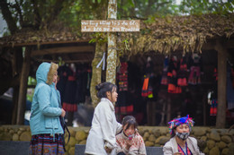 'Lời đề nghị đặc biệt' ở bản người Mông ẩn mình giữa lưng chừng núi Lai Châu