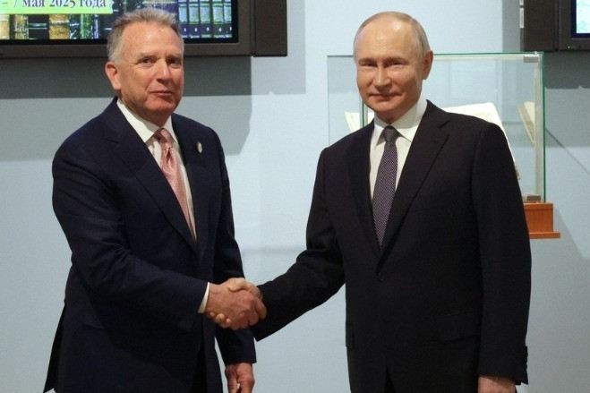 Tổng thống Putin gặp đặc phái viên của ông Trump, Ukraine nhận viện trợ 'khủng'