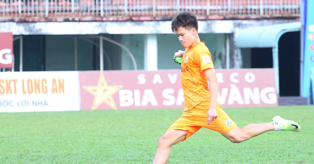 Trực tiếp bóng đá Long An vs Ninh Bình: Khó cản Hoàng Đức cùng đồng đội