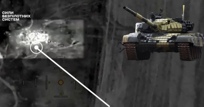 Khoảnh khắc UAV Ukraine bắn cháy xe tăng T-72 của Nga theo hướng Pokrovsk