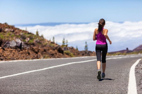 Liên tiếp các vụ đột quỵ khi marathon, đau ngực, chóng mặt vẫn chạy là 'tự sát'