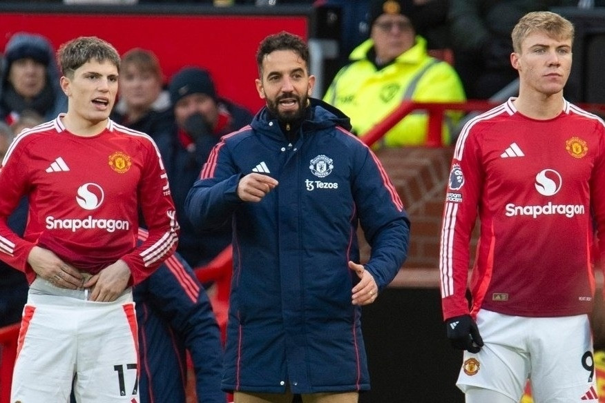 MU bán hàng loạt, cấp cho Amorim 200 triệu bảng tái thiết đội hình