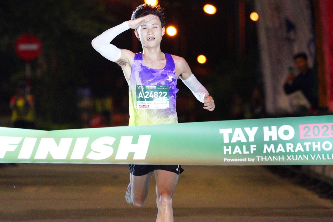 Nguyễn Trung Cường phá kỷ lục, Nguyễn Thị Oanh không có đối thủ