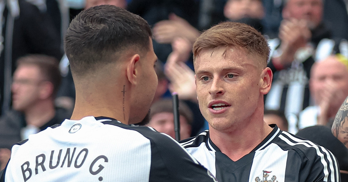 Trực tiếp Newcastle 3-1 MU: Harvey Barnes lập cú đúp (H2)