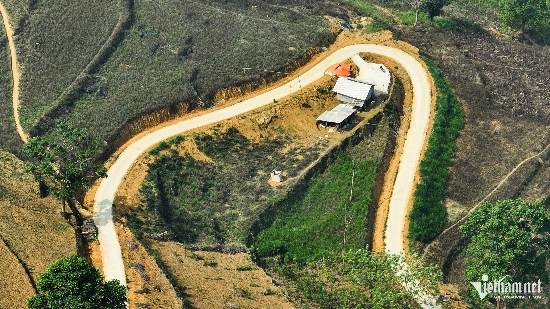 W-dan toc thieu so   lao cai 14.jpg