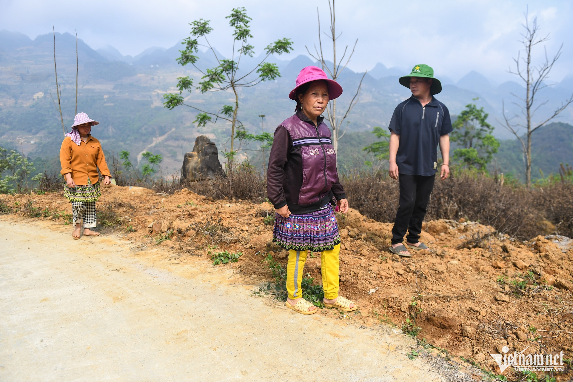 W-dan toc thieu so   lao cai 19.jpg