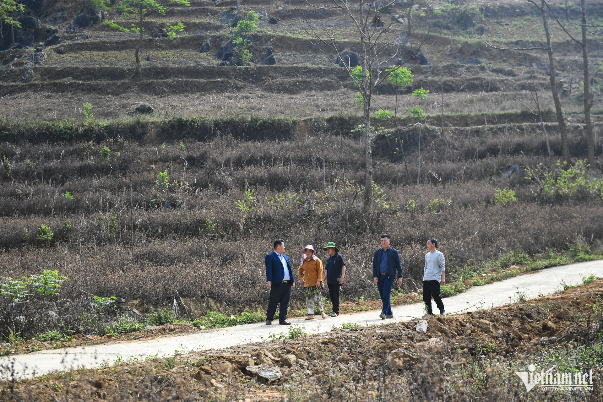 W-dan toc thieu so   lao cai 25.jpg