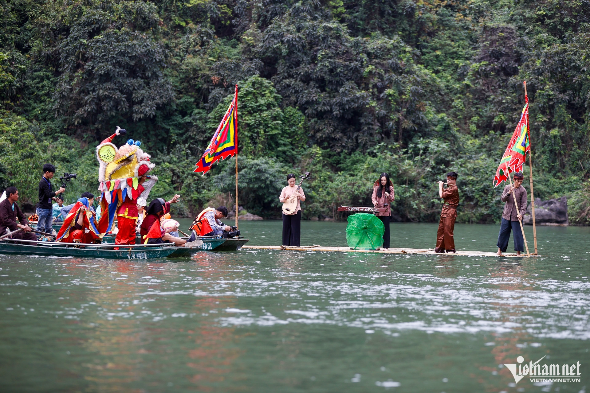 W-Le hoi Trang An _1828.jpg