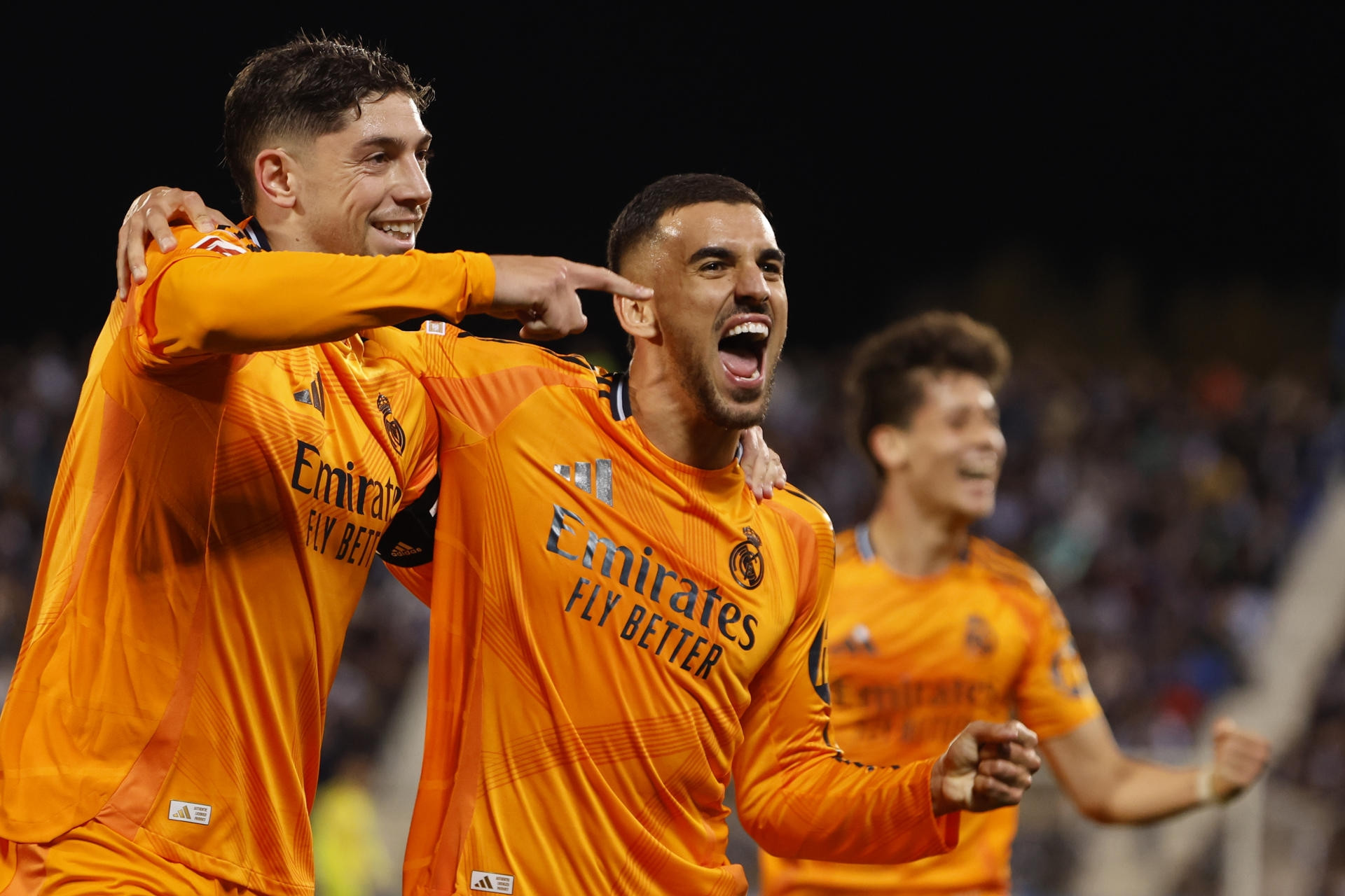 Tin tức về chuyển nhượng 14/4: MU ký Valverde, Liverpool lấy Barella
