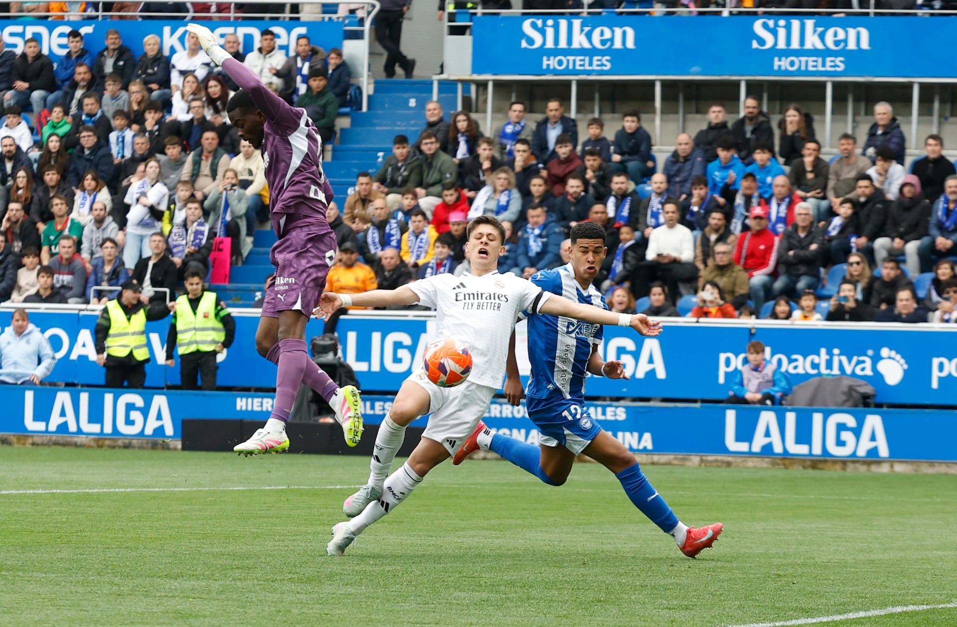 AS. Arda Guler Alaves Real Madrid.jpg