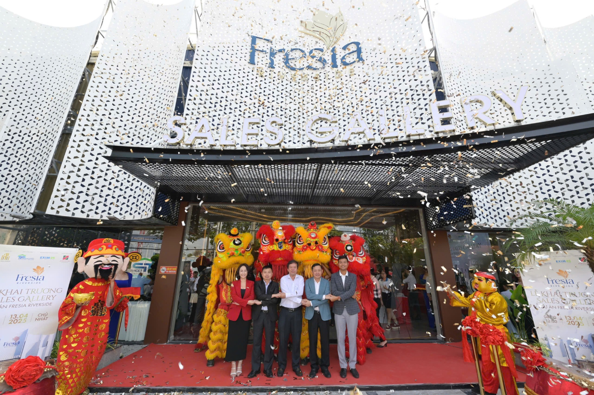 Fresia Riverside 1.jpg