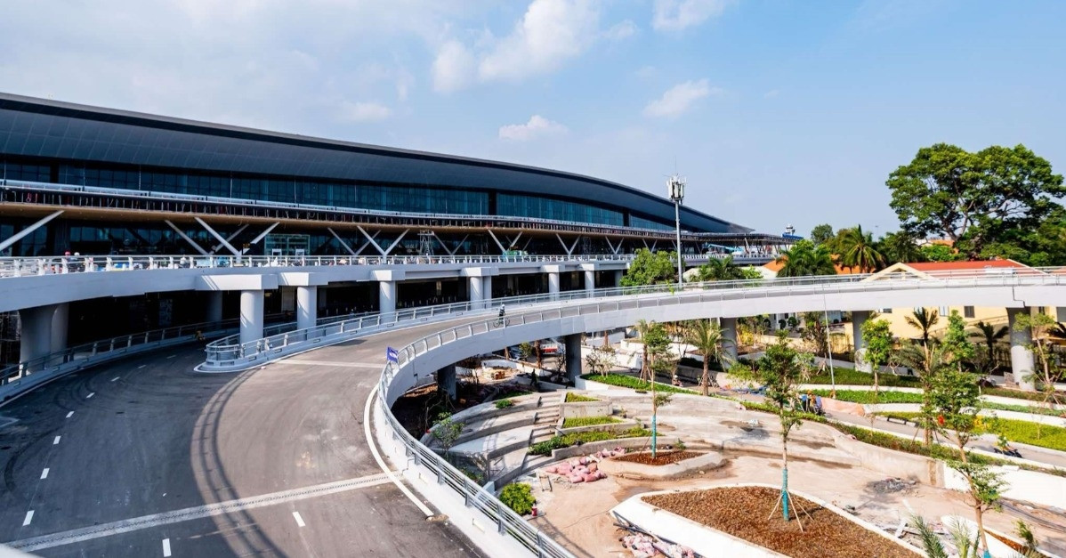 Ga T3 sân bay Tân Sơn Nhất khai thác, hành khách đi lại ra sao?