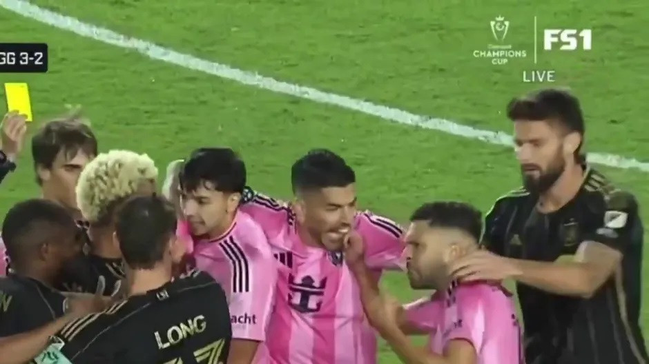 Luis Suarez Jordi Alba.jpg