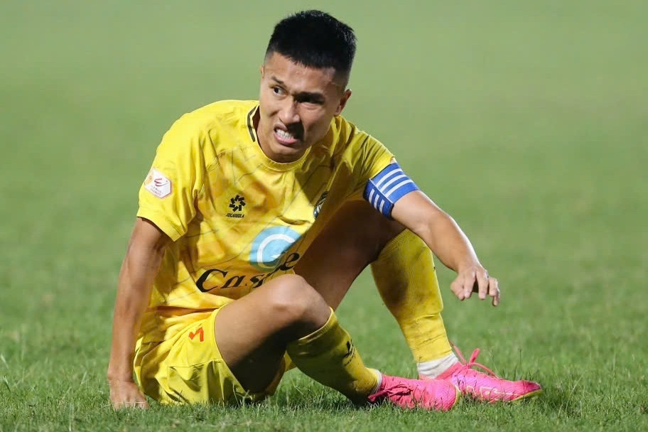 Tuyển Việt Nam: Bão chấn thương và thử thách cho HLV Kim Sang Sik