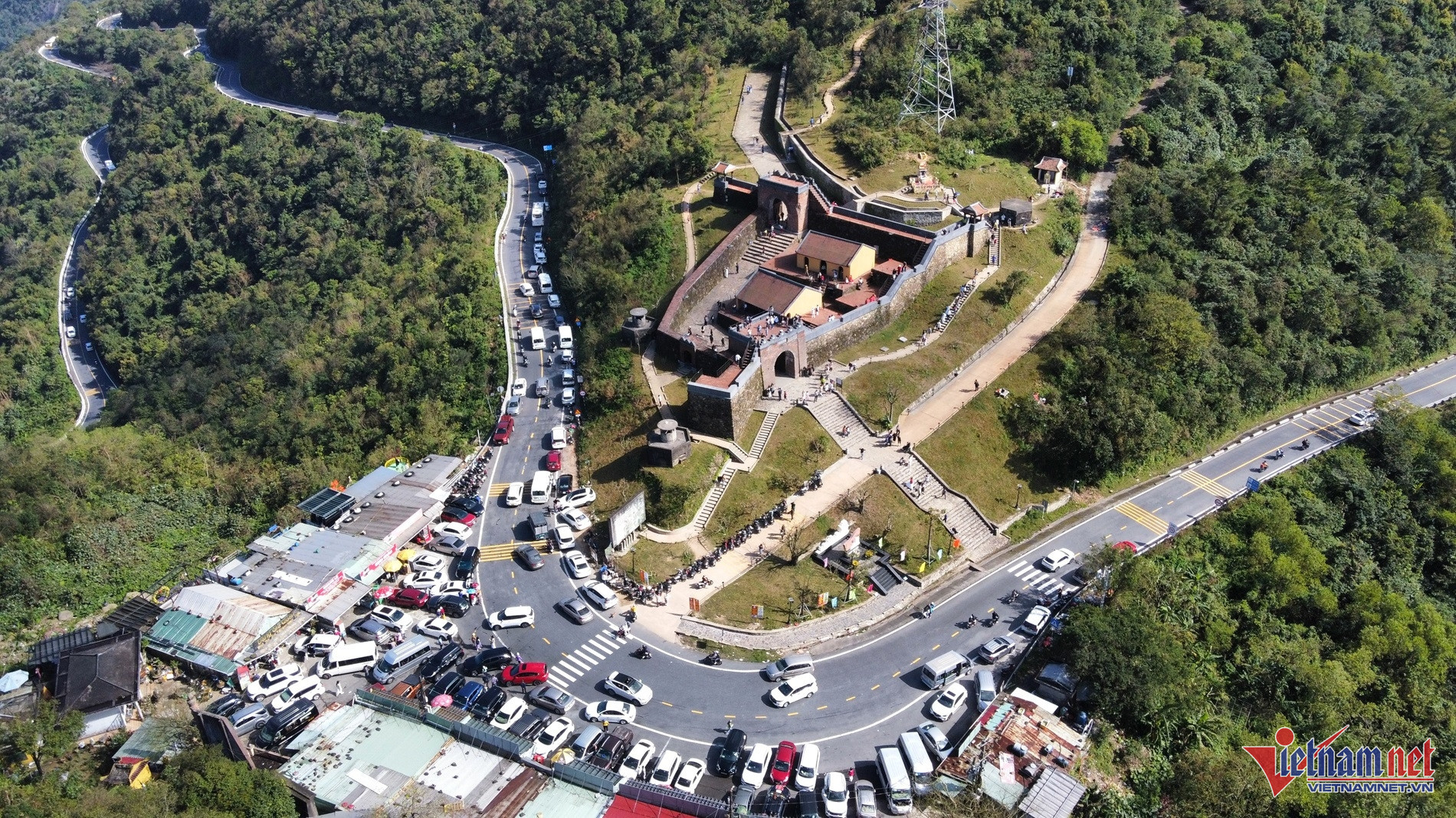 w hai van quan13 62031.jpg