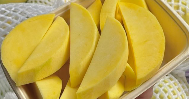 Cận kề cửa tử vì miếng xoài chui vào phổi