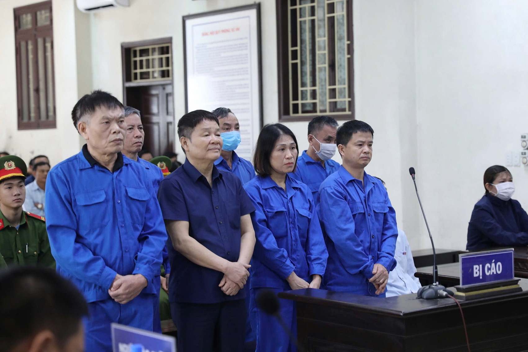 Doanh nhân La 'điên' cùng loạt lãnh đạo xã, huyện ở Thái Bình lĩnh án