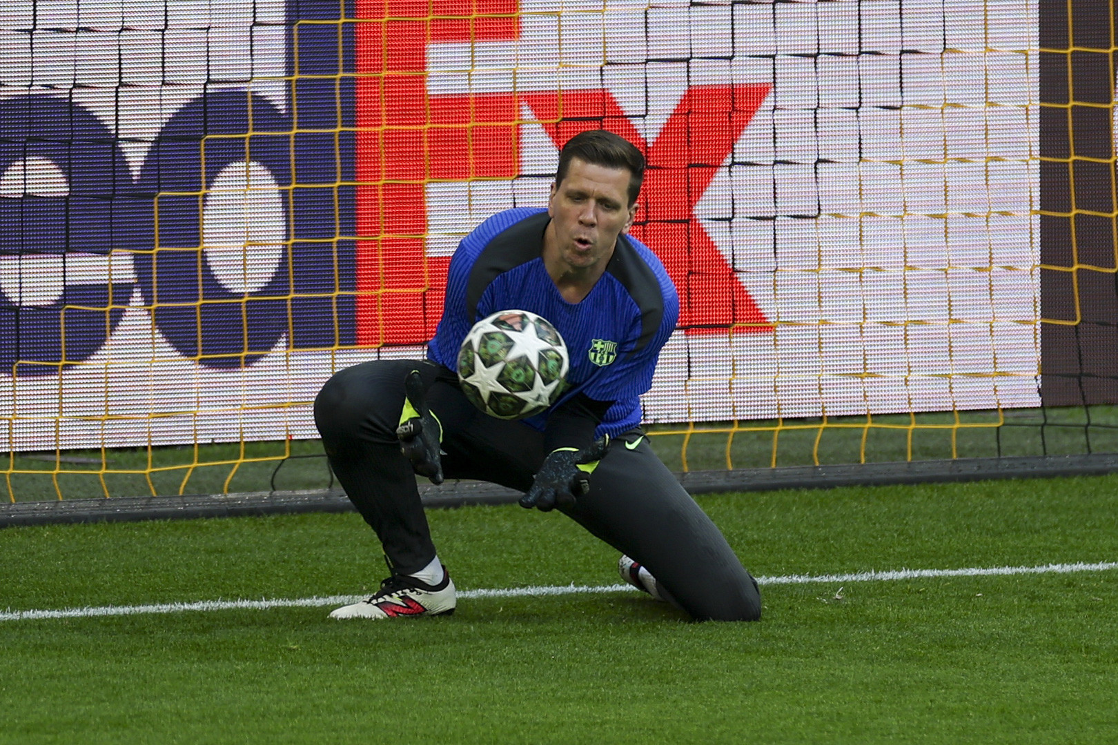 EFE. Szczesny Barca C1.jpg