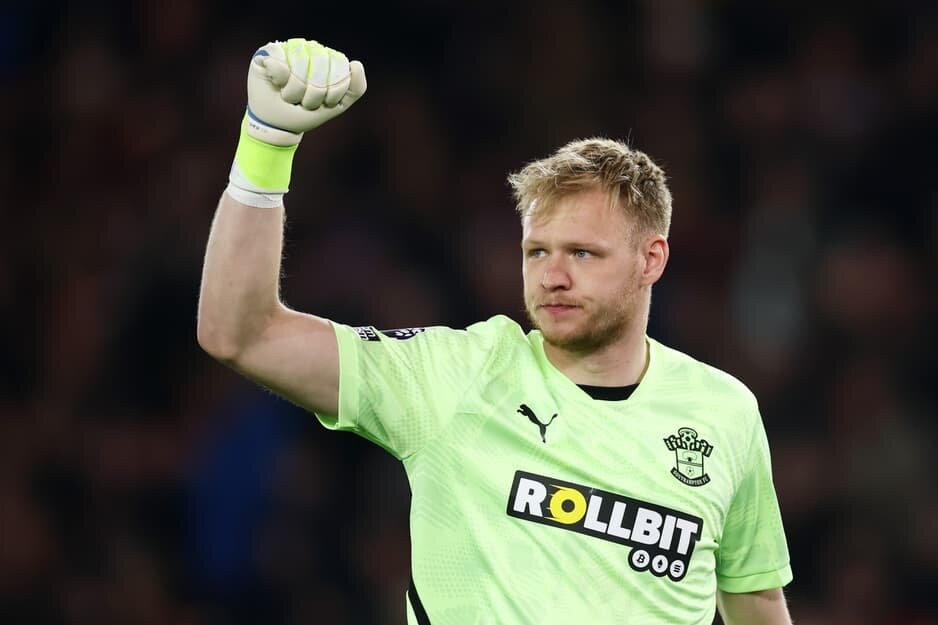 MU mua thủ môn hàng thải của Arsenal thay Onana