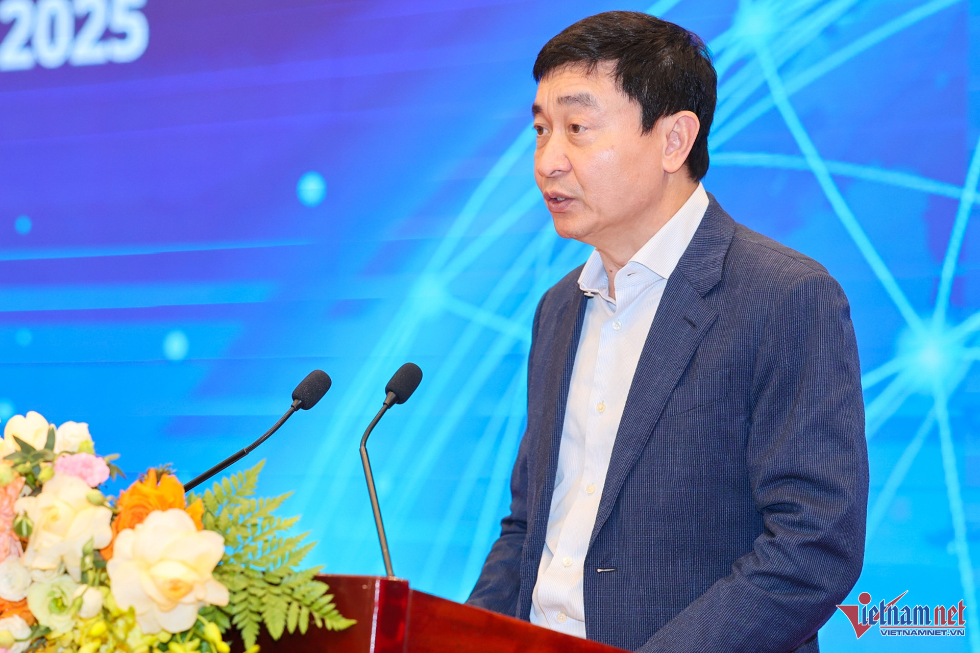 W-bao ve tre em tren mang 000 1.jpg