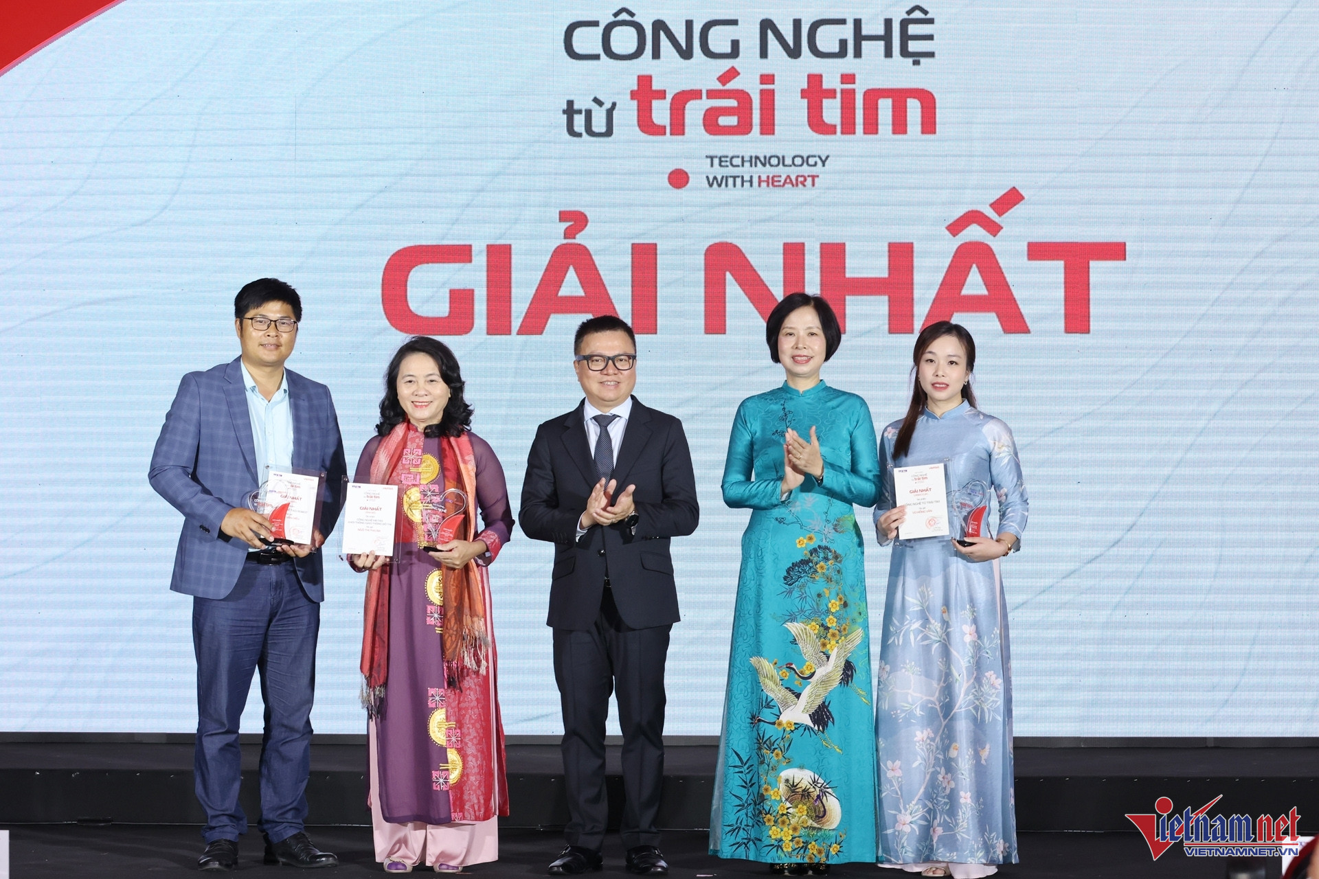 W-cong nghe tu trai tim 01 1 2274.jpg