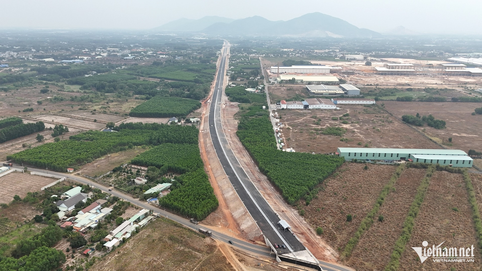 W-thông xe cao tốc biên hòa vũng tàu.JPG.jpg