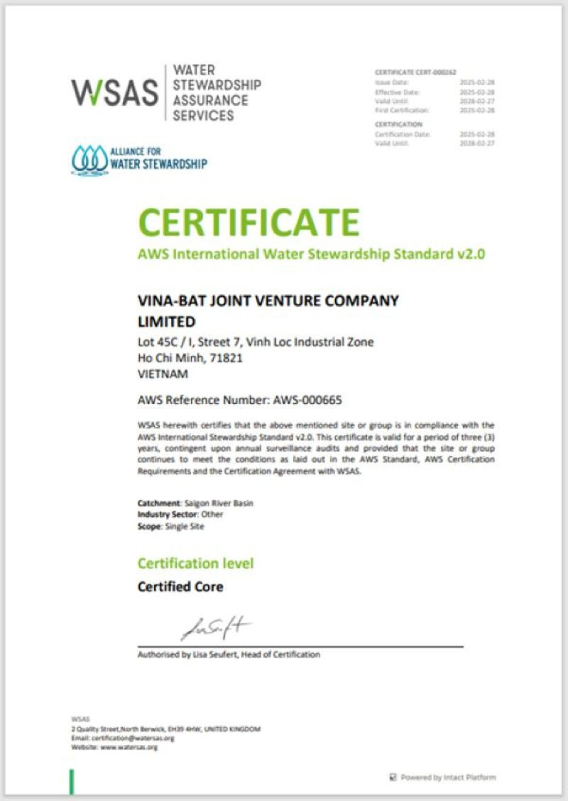AWS certificate 2025 VINA BAT.jpg
