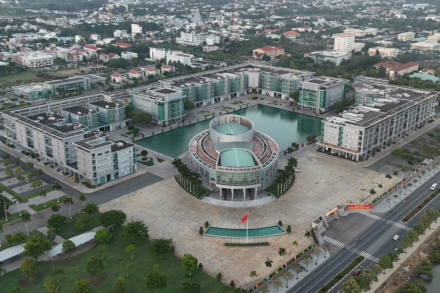 Bà Rịa - Vũng Tàu lấy ý kiến người dân về việc hợp nhất với TPHCM và Bình Dương