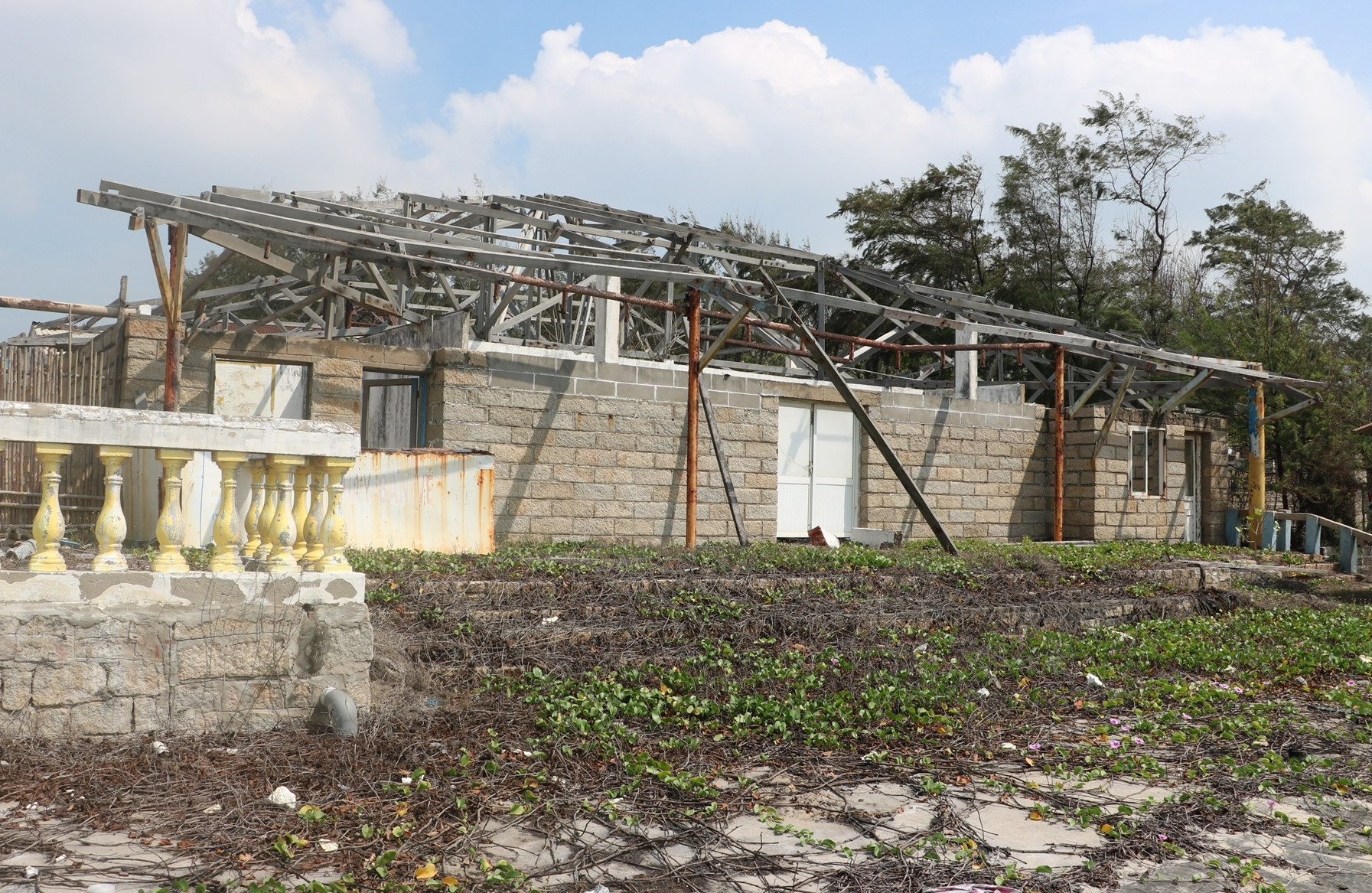 Cảnh nhếch nhác trong dự án du lịch 100 triệu USD bên bờ biển Vũng Tàu