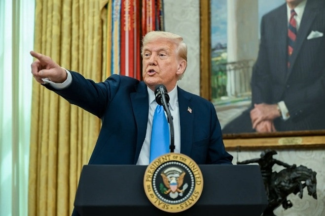 Chính quyền ông Trump bất ngờ tăng thuế với Trung Quốc lên 245%