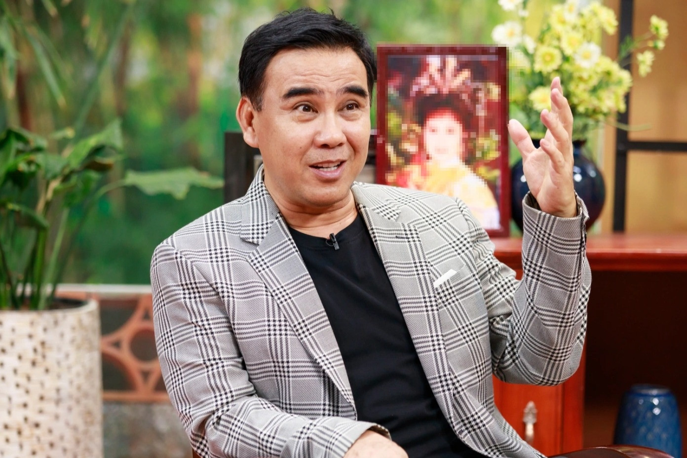 Quyền Linh khẳng định không quảng cáo sữa giả, lập vi bằng nhờ cơ quan chức năng